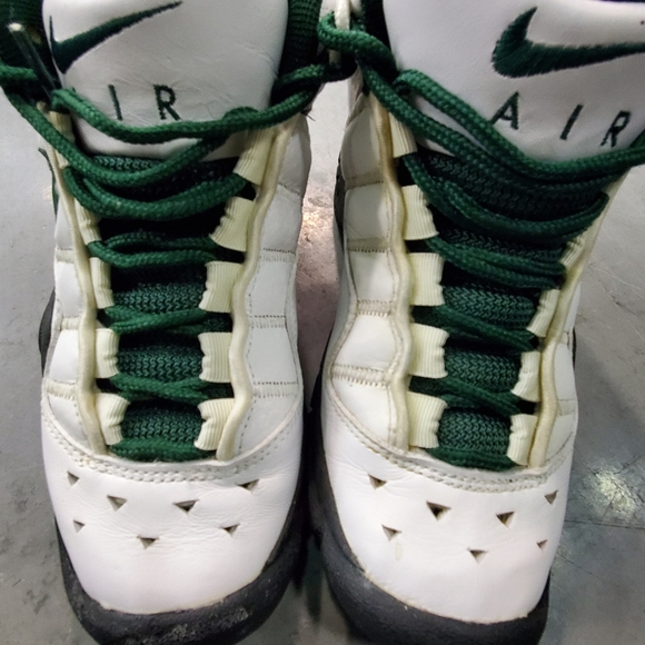 nike air rattle ndestrukt